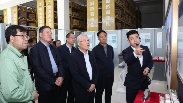 全國(guó)政協(xié)常委、省政協(xié)副主席尚勛武蒞臨金徽股份調(diào)研綠色礦山建設(shè)工作